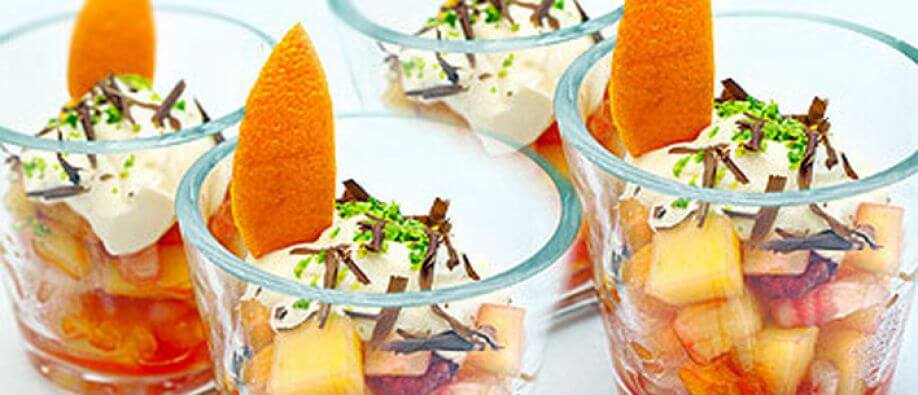 Mascarponequarkcrème mit Obstsalat